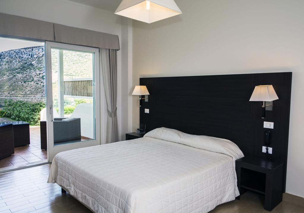 Moresco Park Hotel Sperlonga Dış mekan fotoğraf