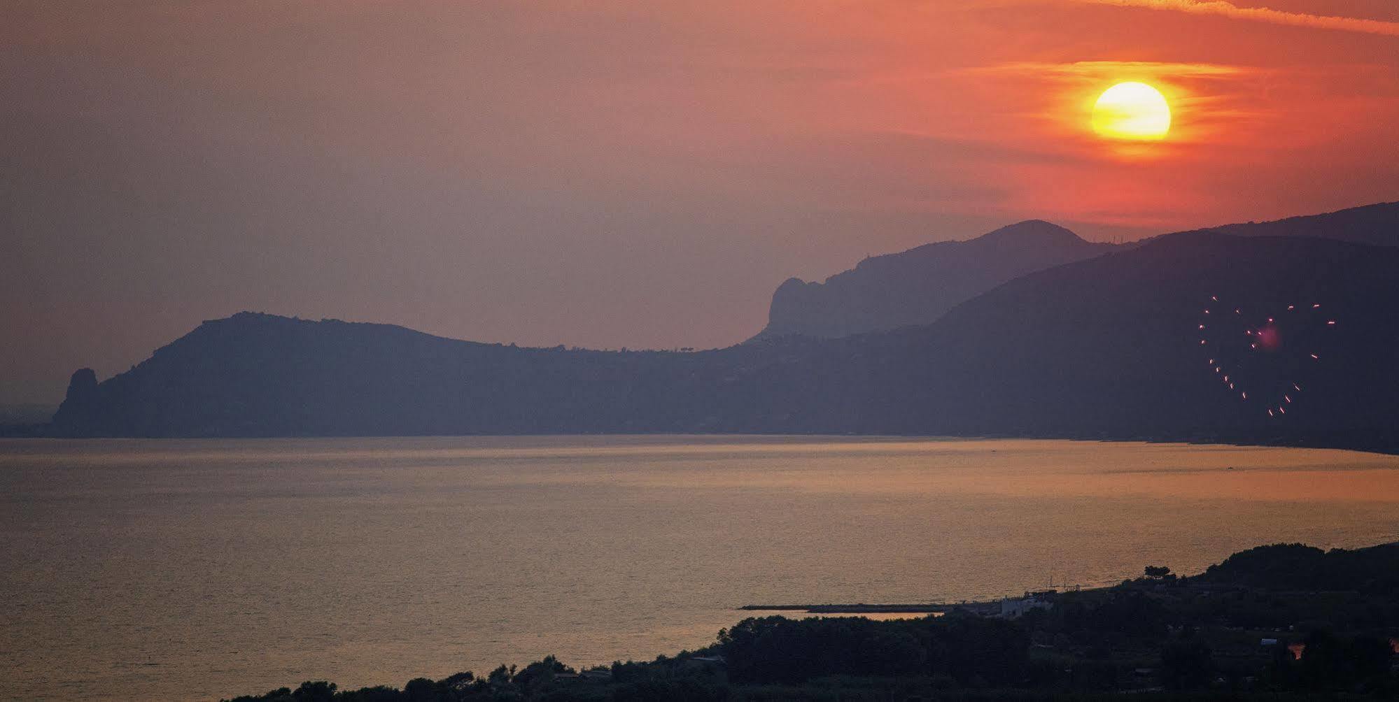 Moresco Park Hotel Sperlonga Dış mekan fotoğraf